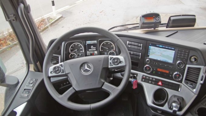 Der bekannte Arbeitsplatz beim Actros.