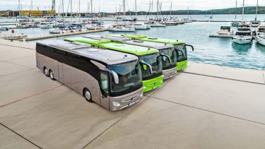 Mercedes-Benz Tourismo RHD Reisebus TIR transNews