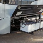 24-V-Nebenverbraucher werden durch den Zwischenspeicher unterhalb des Fahrerplatzes versorgt.