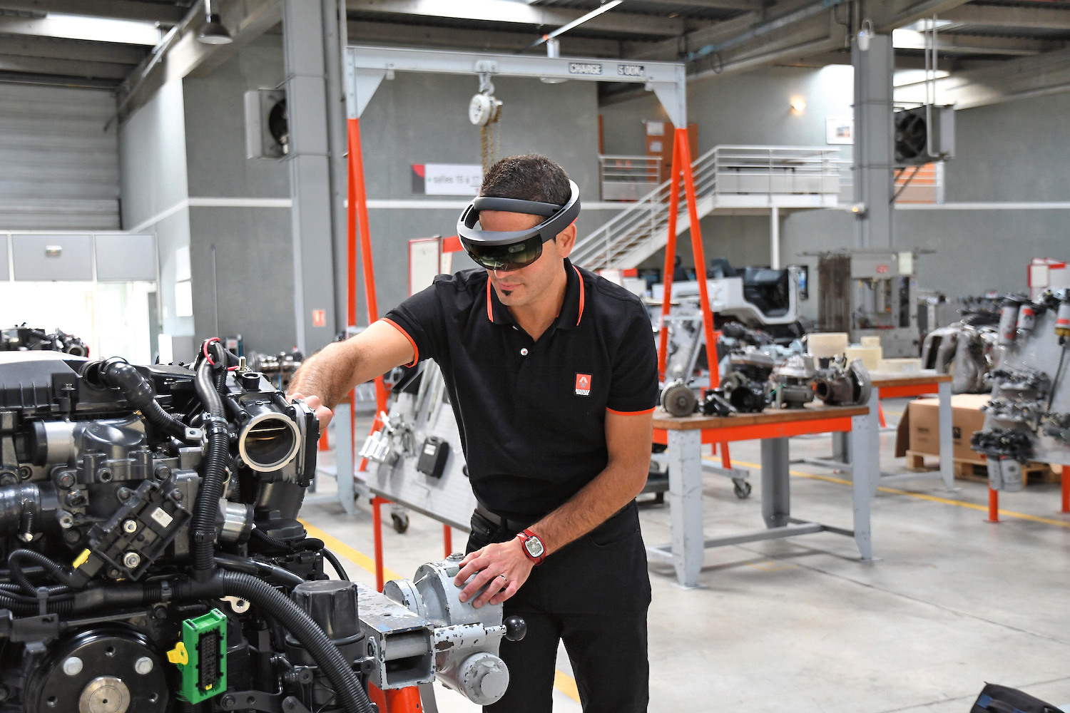 Hologramm Augmented Reality Mixed Reality Renault Trucks TIR transNews