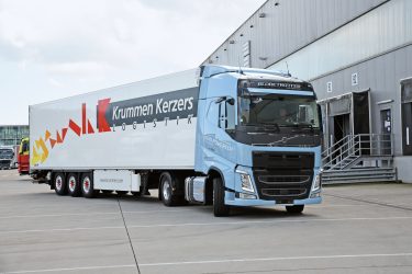 Lastwagen mit flüssigem Erdgas LNG Krummen Kerzers AG TIR transNews