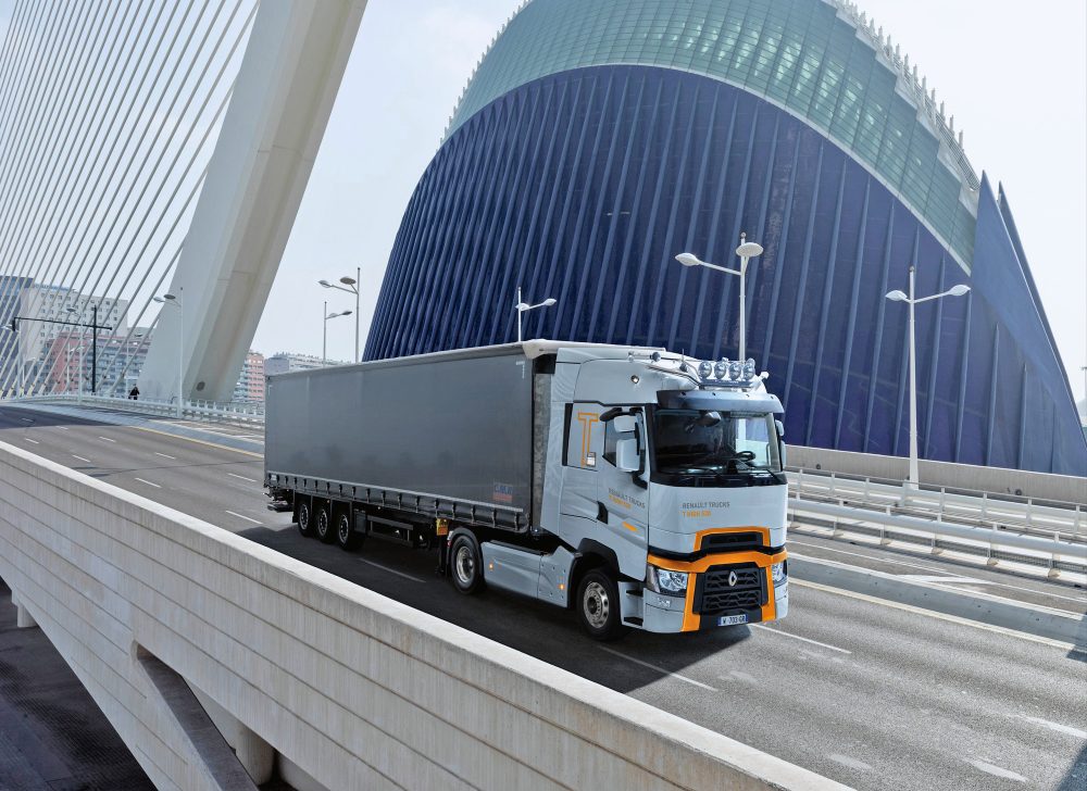 Renault Trucks T und T High TIR transNews