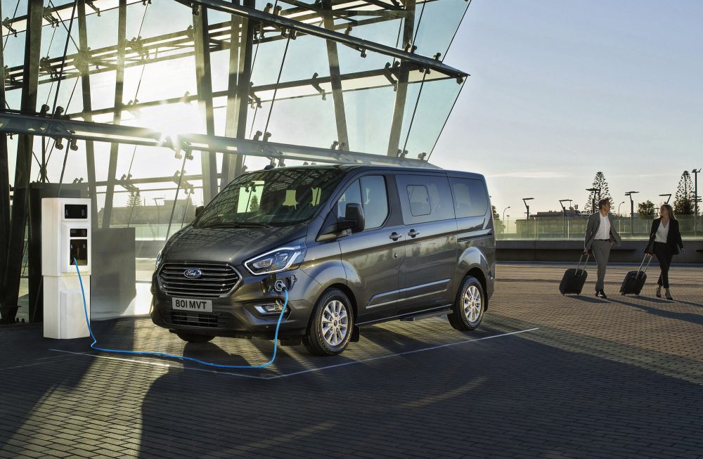 Hochvolt bei Ford Transit Custom Plug-in Hybrid PHEV TIR transNews