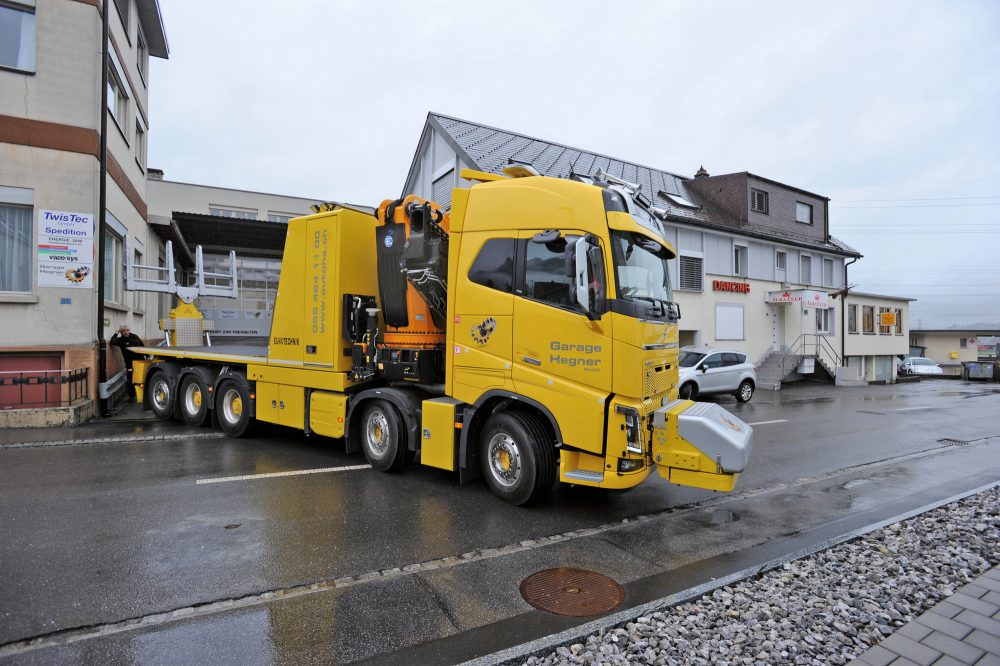 Volvo FH 16-750 10×4 TIR transNews