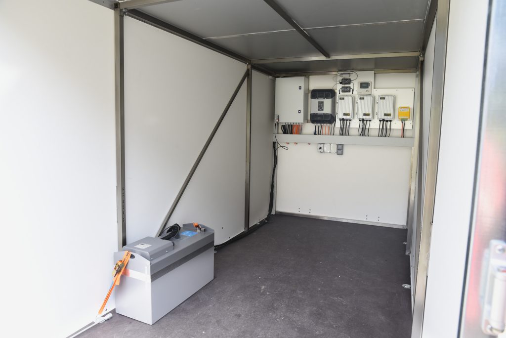 Solaranhänger von Clevertrailer TIR transNews