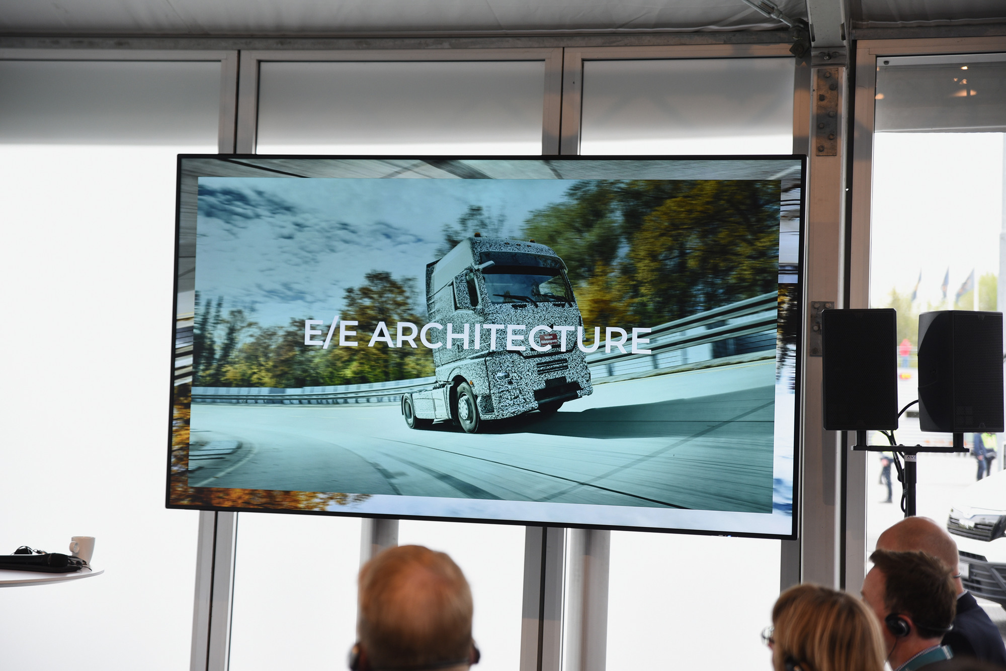 <li class="artikel_legende">Noch ist das Aussehen der neuen MAN-Lastwagen-Generation nicht ersichtlich, aber die Technik soll nicht nur den Truck, sondern auch die Marke umkrempeln. Enthüllt wird er am 10. Februar 2020.</li>