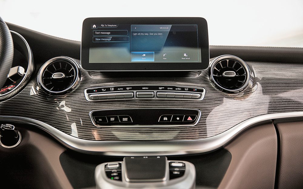 Mercedes-Benz V-Klasse MBUX Mercedes PRO TIR transNews