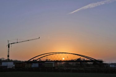 Stuttgarter Stadt­bahnbrücke Netzseile kohlenstofffaserverstärktem Kunststoff CFK Carbo-Link TIR transNews
