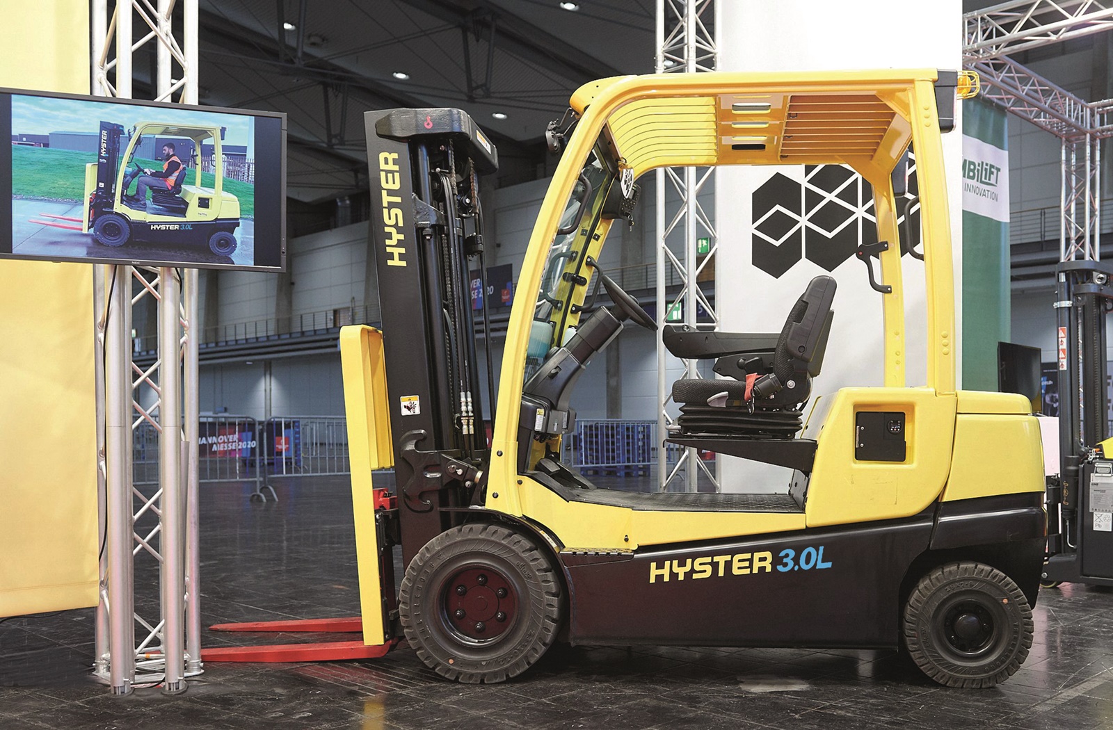 Elektro-Stapler Hyster J3.0XNL TIR transNews