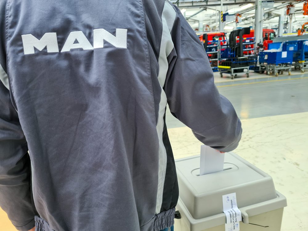 Urabstimmung im MAN Werk Steyr TIR transNews