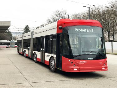 Hess lighTram Doppelgelenktrolleybus Stadtbus Winterthur TIR transNews