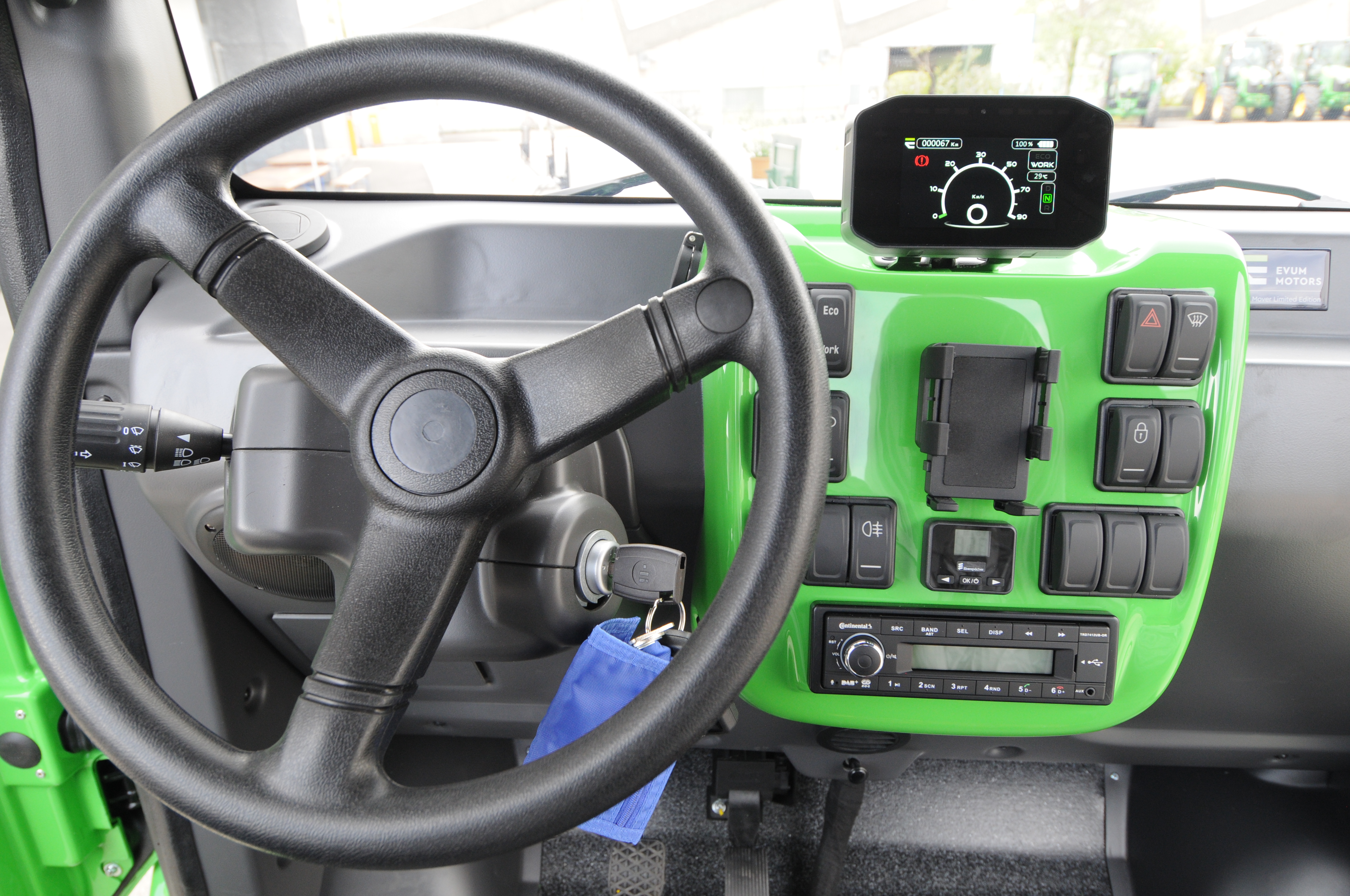 Evuum Motors aCar Robert Aebi Landtechnik TIR transNews