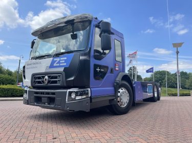 Renault Trucks D Wide Z.E. Low Entry Cab LEC TIR transNews