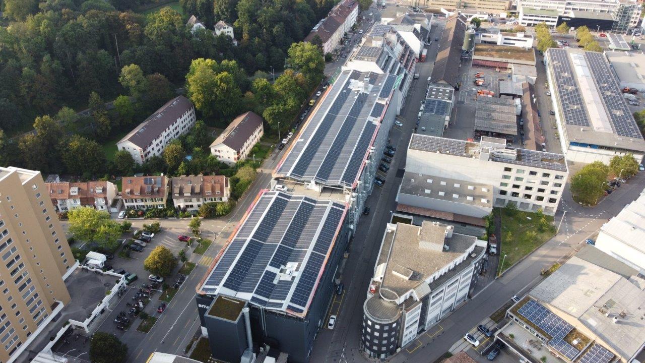 AMAG Basel Photovoltaik-Anlage TIR transNews