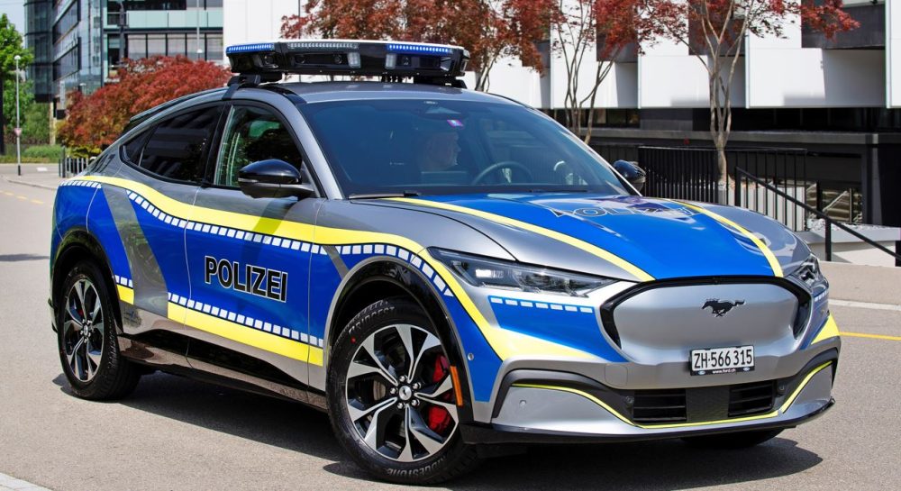 Ford Mustang Mach-E Zürcher Polizei TIR transNews