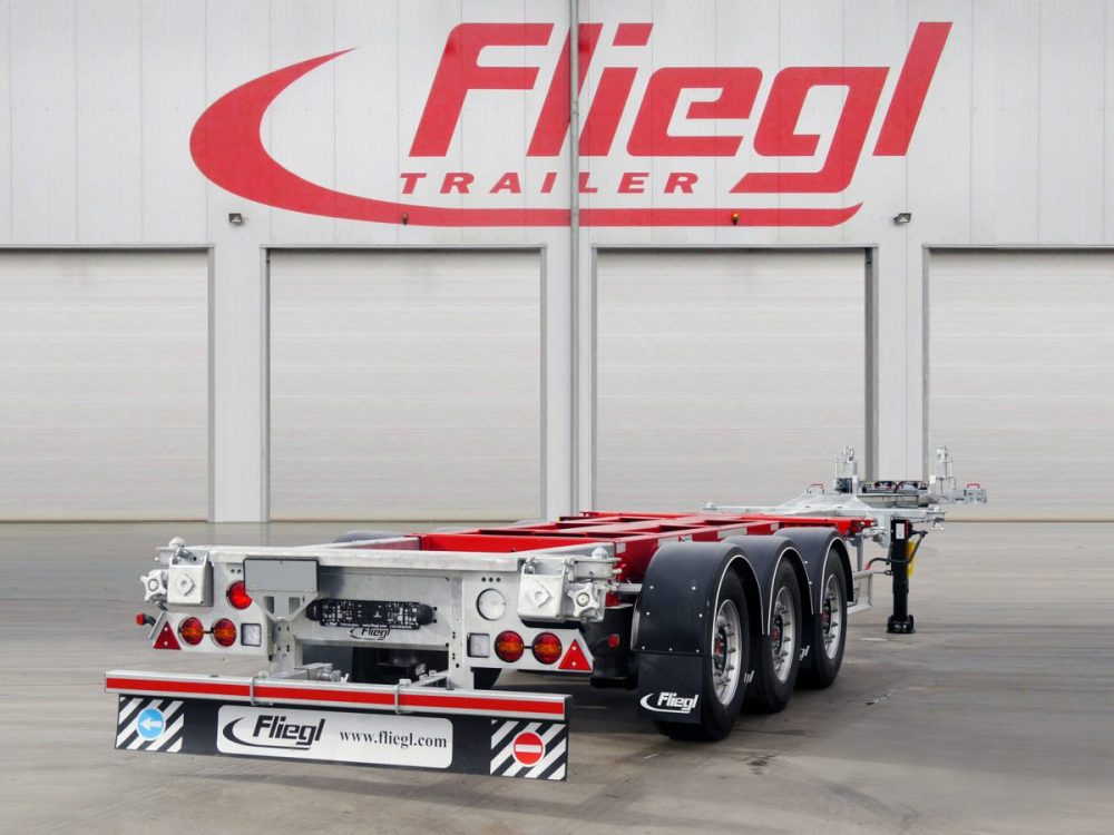 Fliegl Vario-Chassis V3 TIR transNews
