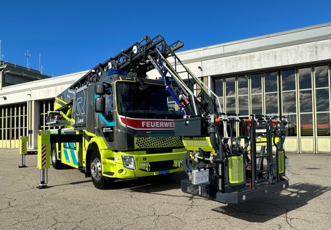 Volvo FE Electric Rosenbauer TIR transNews