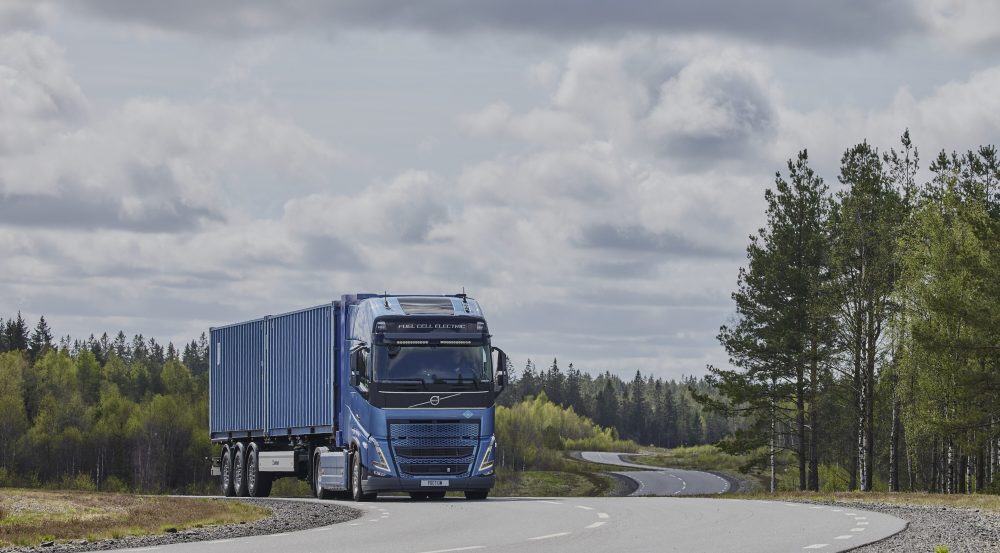 Einsatztests von Volvo Trucks H2-LKW TIR transNews