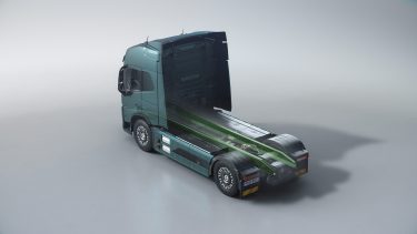 Volvo Trucks E-LKW mit fossilfreiem Stahl TIR transNews