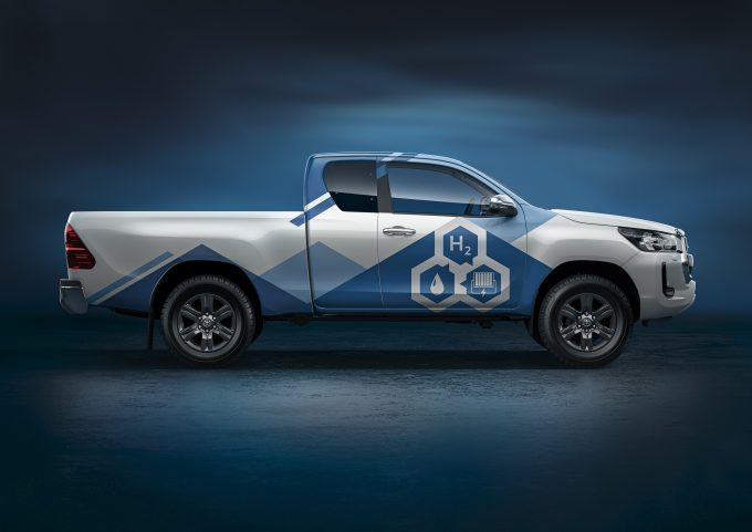 Toyota Hilux-Prototyp Wasserstoffantrieb TIR transNews