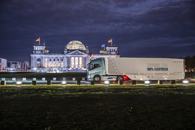 Volvo Trucks Miles Challenge von München nach Berlin TIR transNews