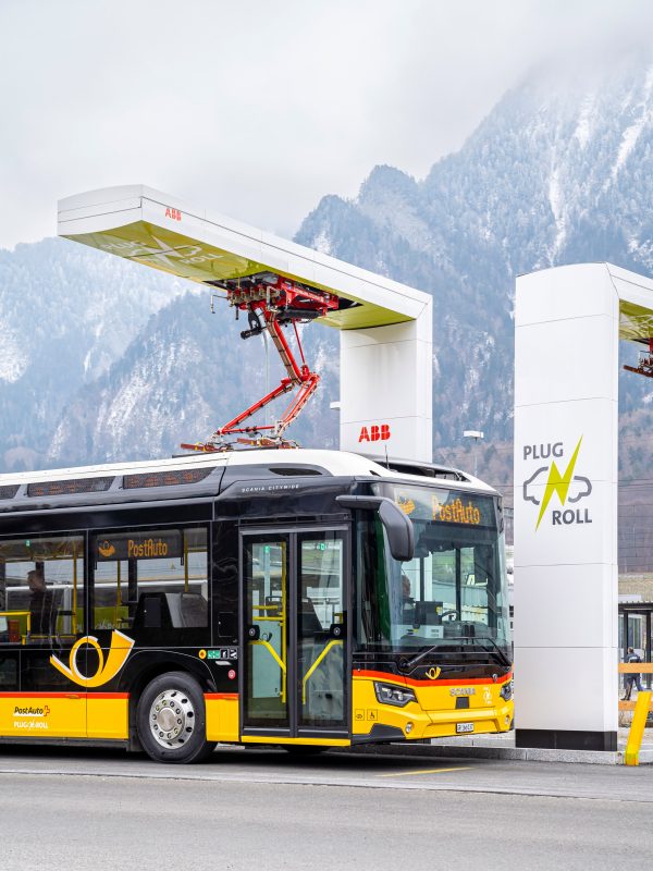 PostAuto Graubünden Scania TIR transNews