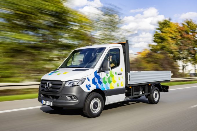 Mercedes-Benz eSprinter Elektro-Sprinter TIR transNews