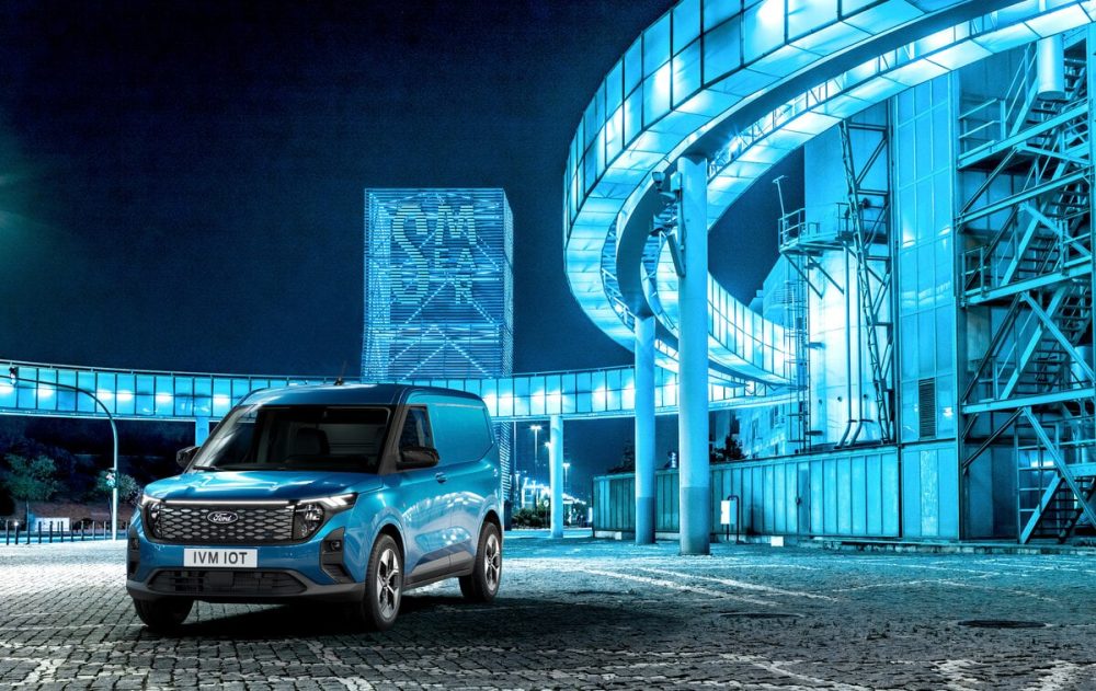 Ford E-Transit Courier TIR transNews