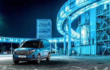 Ford E-Transit Courier TIR transNews