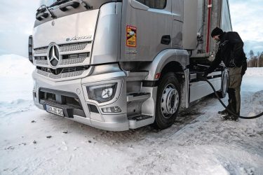 eActros-Sattelschlepper Wintertest TIR transNews