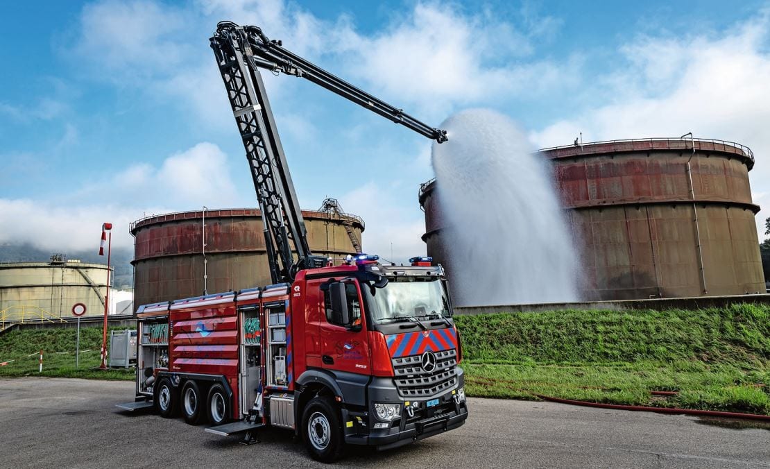 Mercedes-Benz Arocs Rosenbauer Stinger TIR transNews