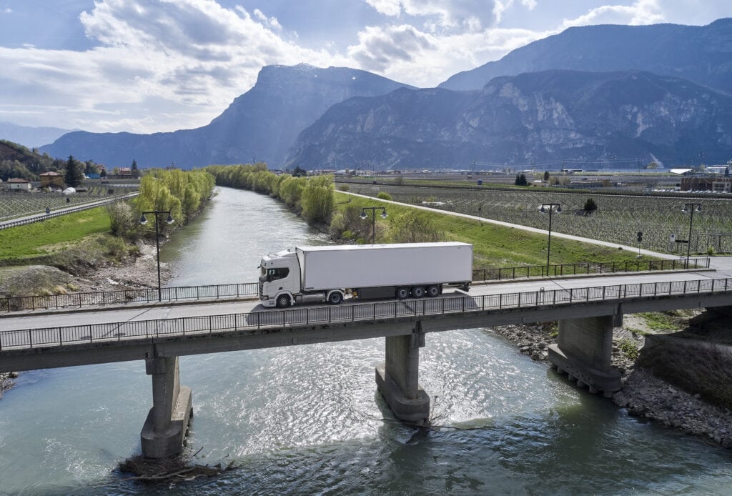 Scania Biogasmotoren TIR transNews