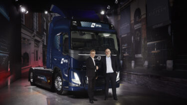 DFDS Volvo Trucks E-LKW TIR transNews