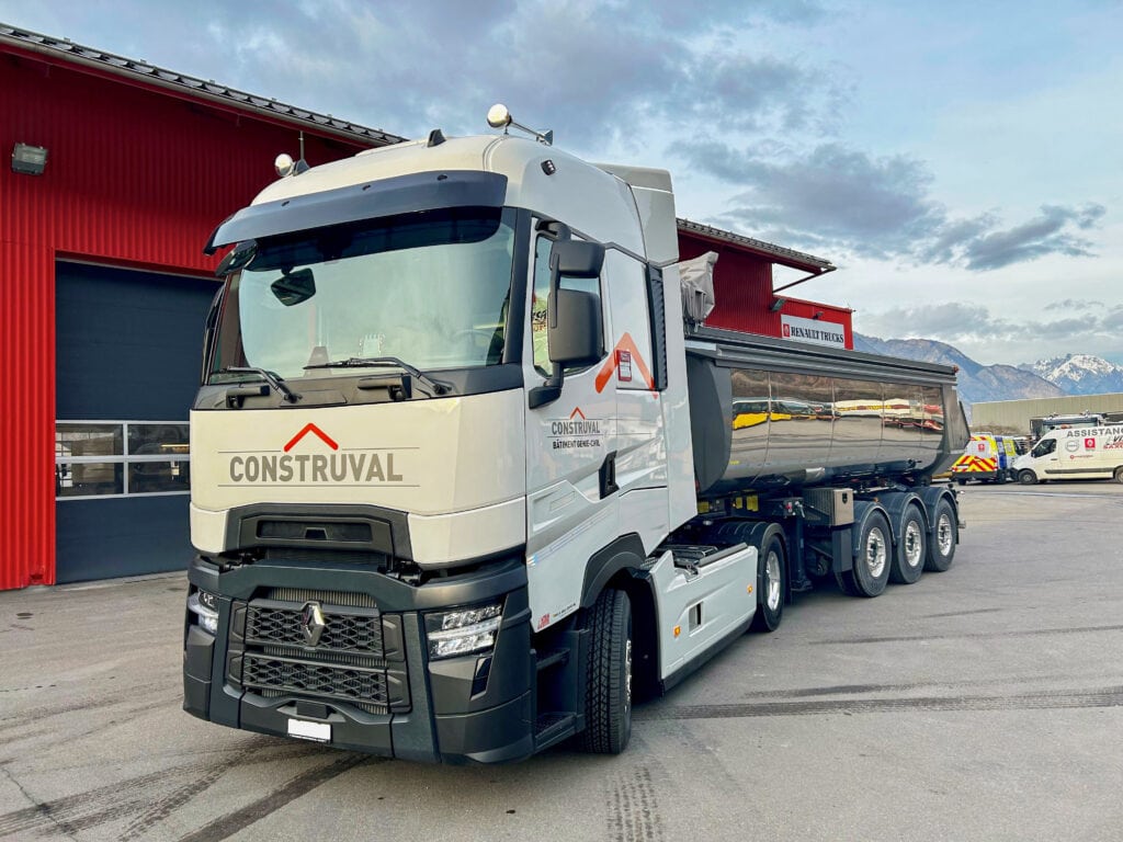 Construval SA Renault Trucks TIR transNews