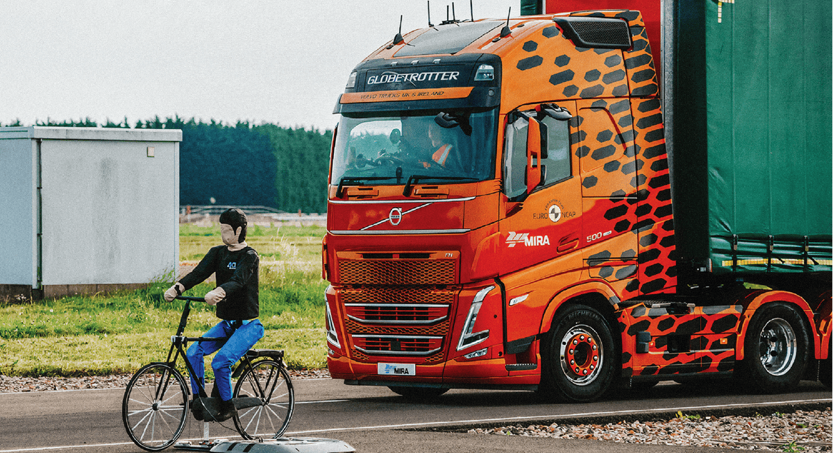 Verwunderlich Tir Auf Lkw Bildnull