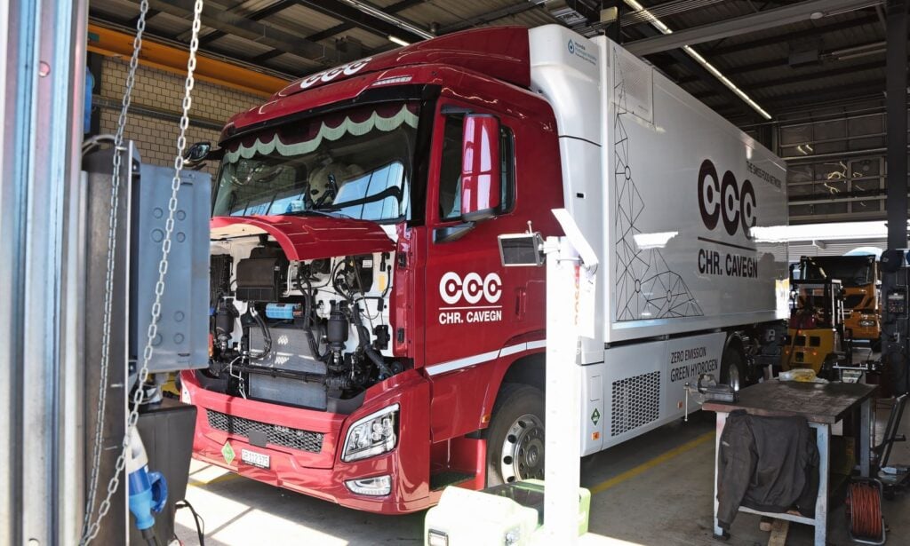 Die Auto AG Truck ist Servicepartner in der Schweiz (Bild: Hauptsitz in Rothenburg). Hier werden auch Unterhaltsarbeiten an der Brennstoffzelle vorgenommen.