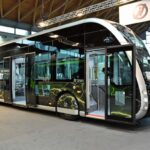Obwohl seit fünf Jahren in der Stadt Schaffhausen unterwegs, wirkt das Irizar-ie-tram-Design futuristisch.