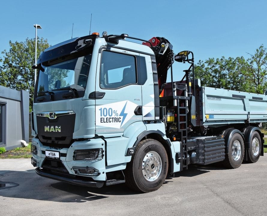 Mechanische wie auch elektromechanische Nebenantriebe für Aufbauten sind leicht integrierbar.