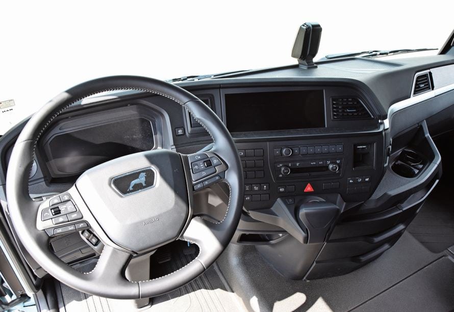 Die Armaturen von eTGX und eTGS sind sehr übersichtlich und die Menüfunktionen einfach zu verstehen.