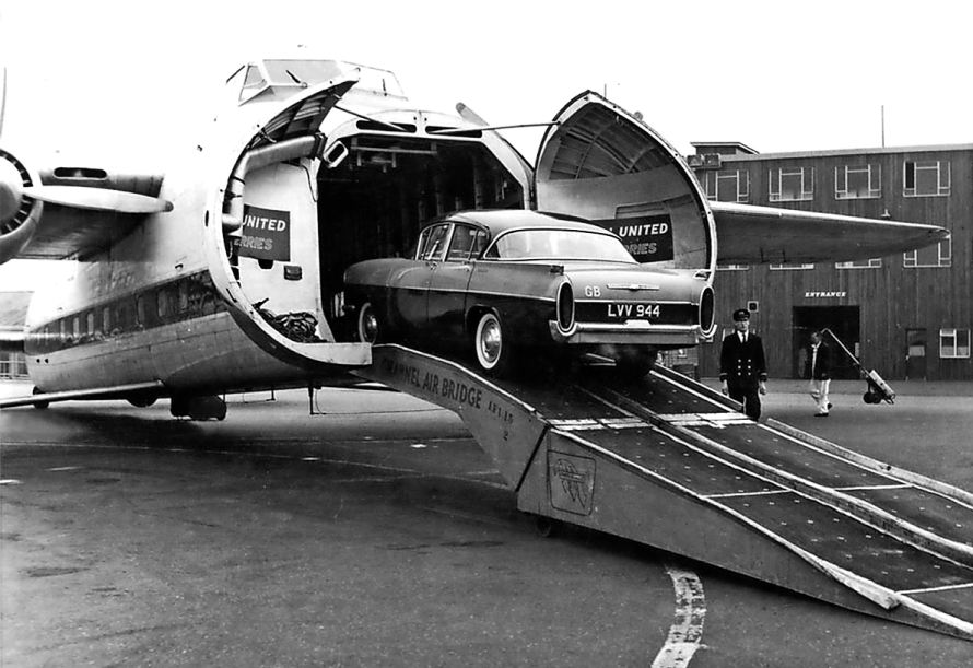 Mit Bristol Super Freighter wurden drei Pw über den Kanal geflogen. (Bild. Archiv Bill Godwin)