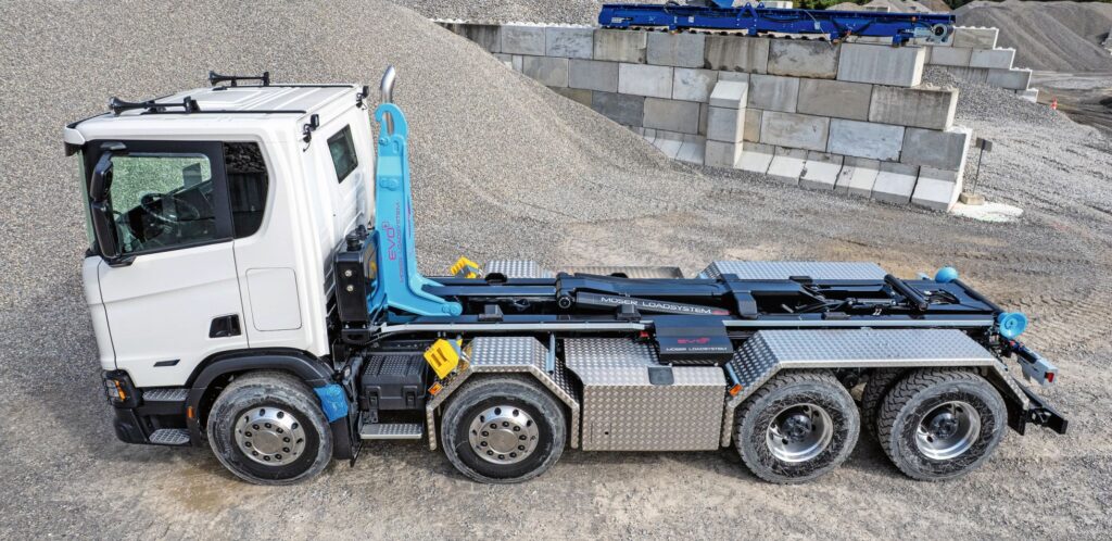 Das erfolgreiche Moser Loadsystem MH2 erhielt ein neues, innovatives Bediensystem und einen neuen Namen.