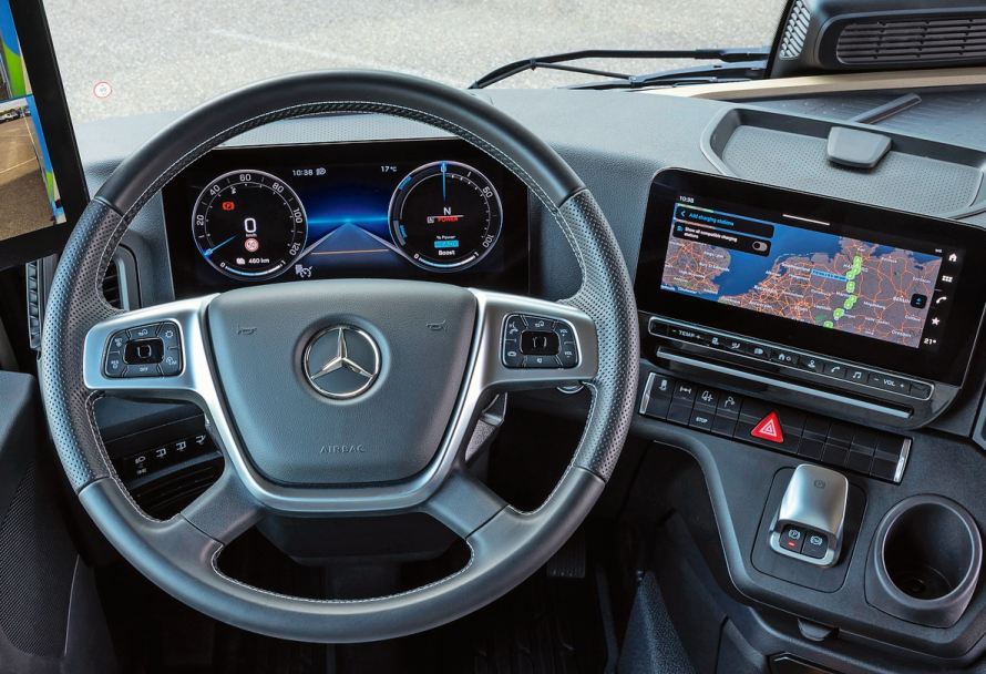 Positiv hervorzuheben ist die explizit auf den E-Antrieb abgestimmte Tempomat- und Getriebesteuerung PPC.