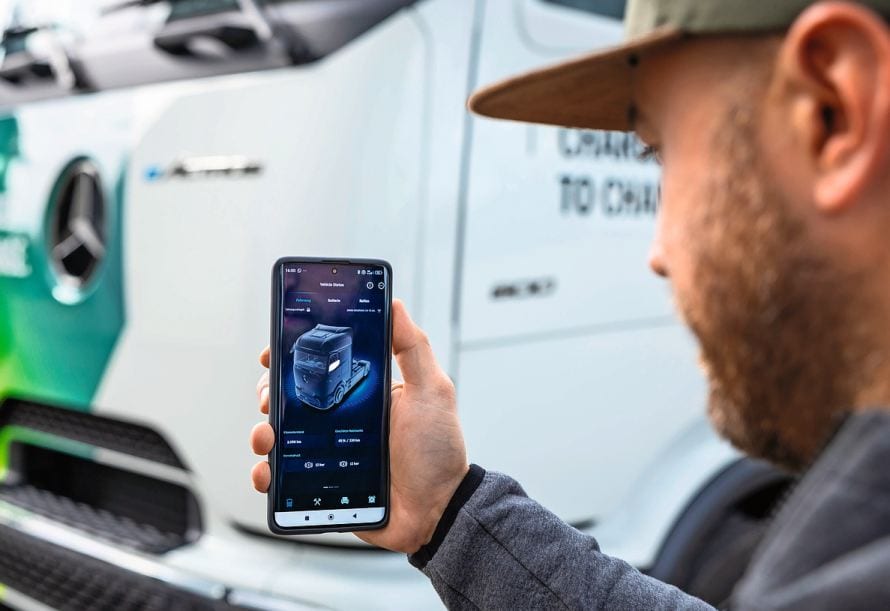 Die App Mercedes-Benz Trucks Remote Truck 3.0 bildet die Schnittstelle zwischen Nutzer und seinem Mercedes-Benz Lkw.