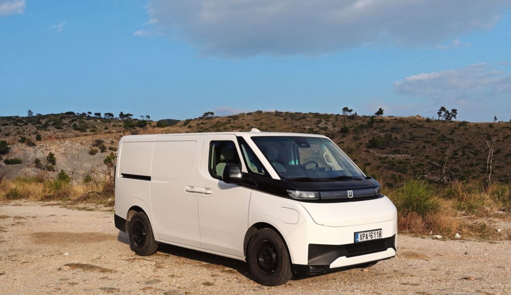 Die umfassende Suite intelligenter, aktiver und passiver Sicherheitsfunktionen brachte dem SuperVan Fünf Sterne von Euro NCAP ein.