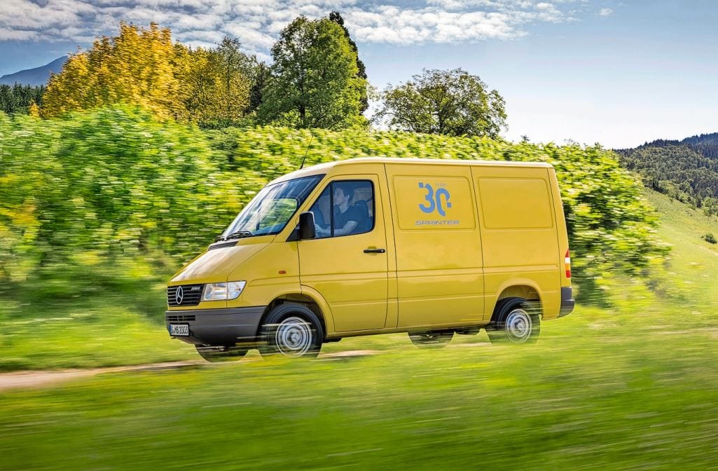 Der Mercedes-Benz Sprinter feiert seinen 30. Geburtstag – hier ein Exemplar der ersten Generation.