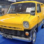 Auch in Lyon feierte Ford das 60. Jubiläum des Erfolgsmodells Transit mit einem historischen Fahrzeug vor Ort.