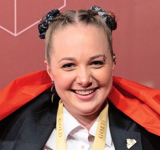 Alina Knüsel gewann 2025 Gold bei den EuroSkills in der Disziplin «Truck and Bus Technology» für die Schweiz.