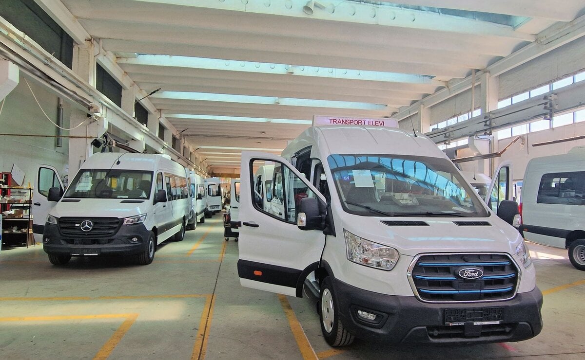 Ein Werksbesuch der «Bus of the Year»-Jury gab Einblicke in eine Produktion, die zwischen handwerklicher Tradition und moderner E-Mobilität balanciert.