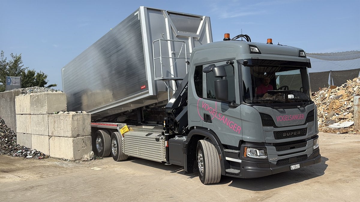 Verwunderlich Tir Auf Lkw Bild