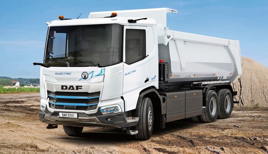 Die Construction-Modelle XDC und XFC verfügen (je nach Bereifung) über eine grosse Bodenfreiheit von 40 Zentimetern.